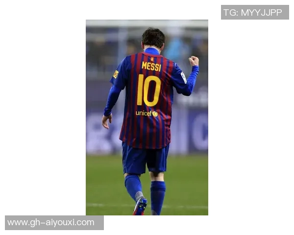 卡帕尼尼足球星卡梅西限量版收藏卡全新发布引发粉丝热潮